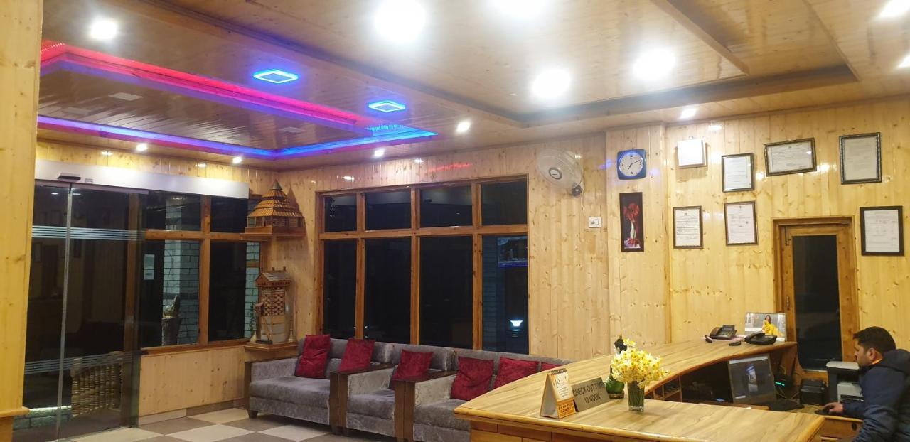 Hotel Royal Palace Kasol Exterior foto